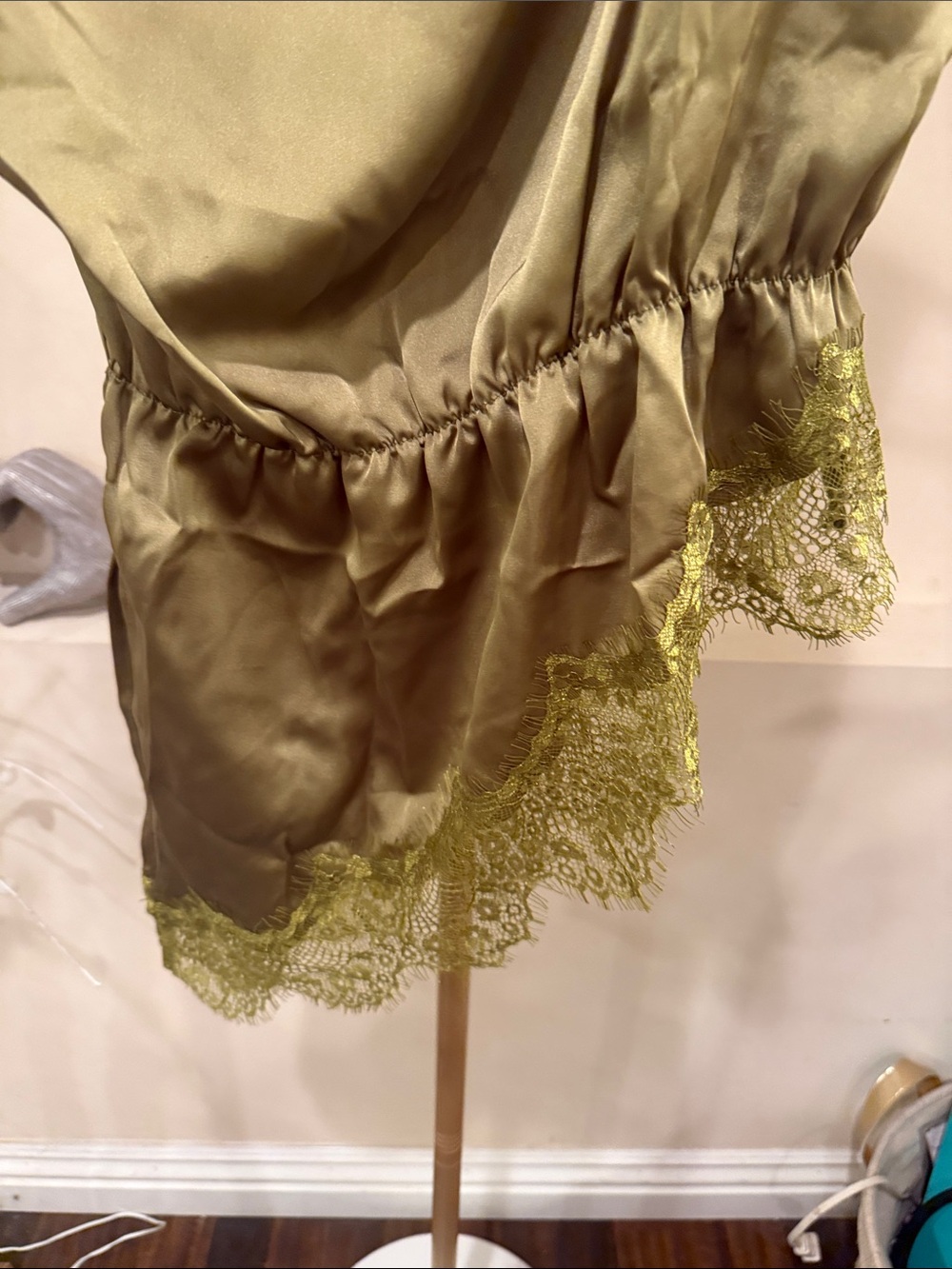 Commense assymetrical green olive silky top - Picture 4 of 5